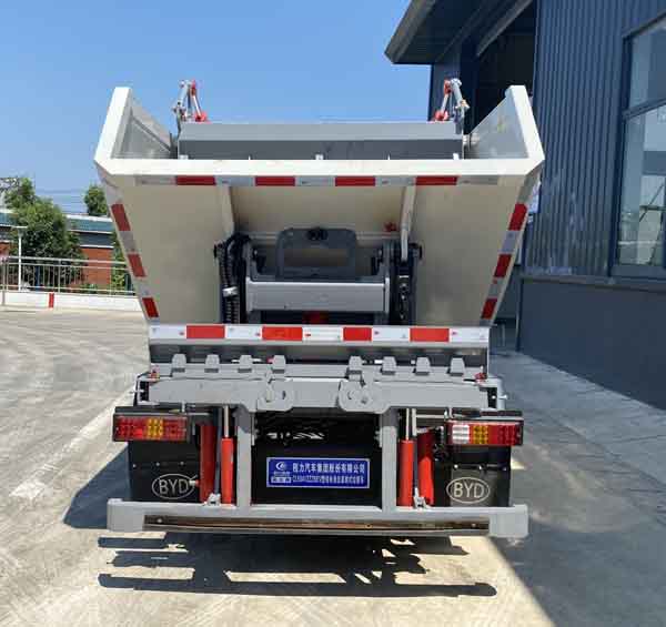 比亚迪3.5方纯电动自装卸式垃圾车(程力牌CL5041ZZZBEV型纯电动自装卸式垃圾车)